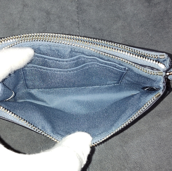 COACH DOUBLE CORNER ZIP PEBBLED LEATHER  WALLET WRISTLET STRAP 6½" X 4¼" BLUE - Picture 15 of 17